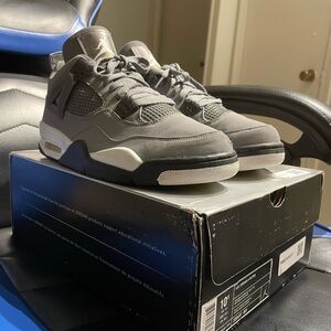 Air Jordan 4 Retro ‘Cool Grey’ 2004